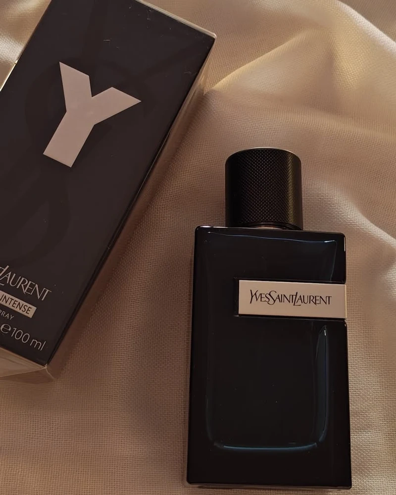 عطر Y