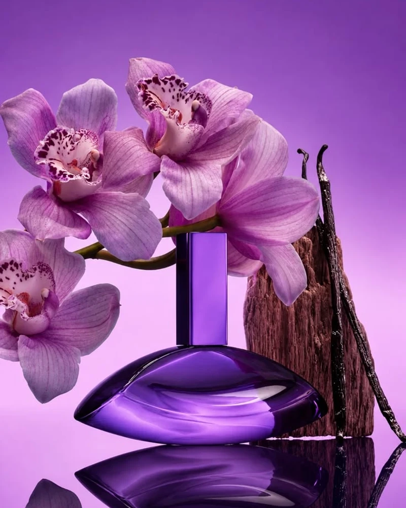 عطر افوریا زنانه